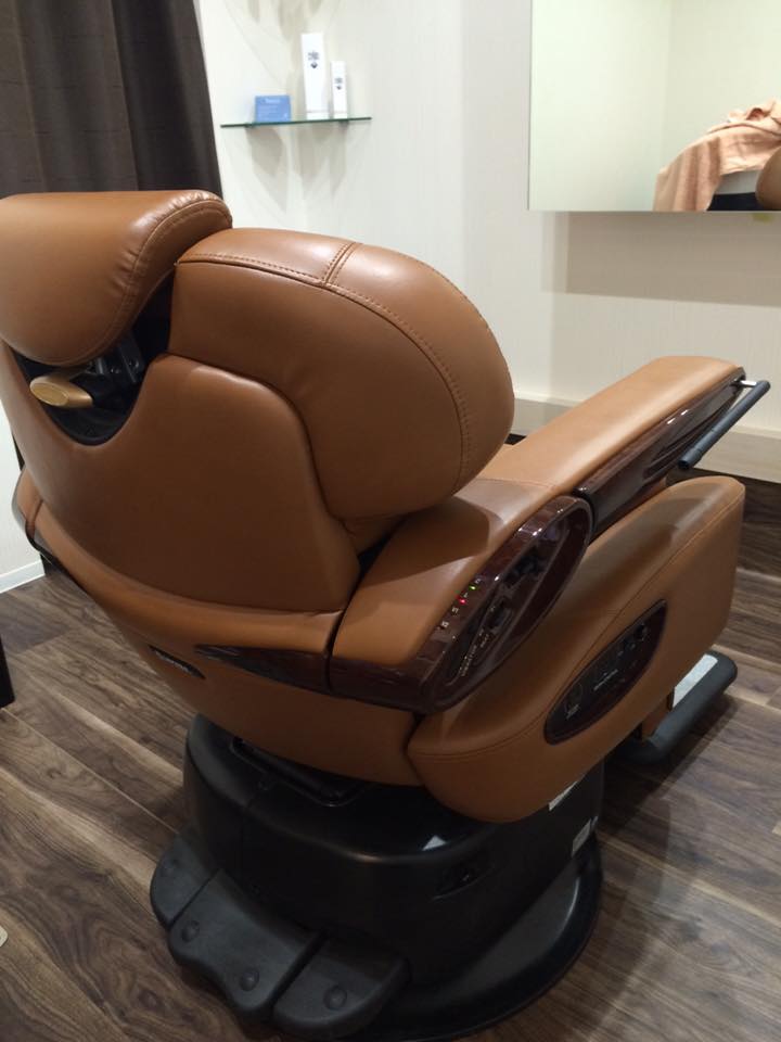タカラベルモント製 最高級理容椅子maxim マキシム